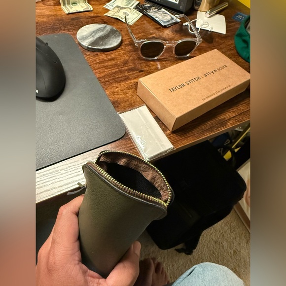 NWT Taylor Stitch The Legend
in Crystal - Picture 10 of 15